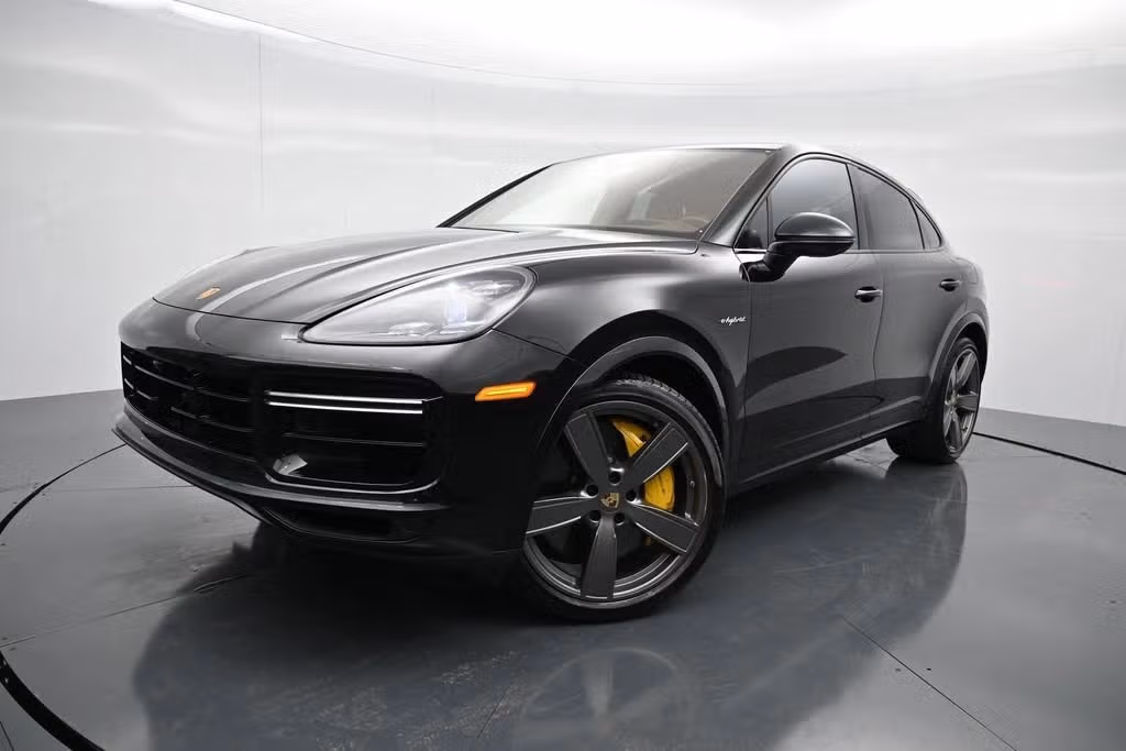 2023 Porsche Cayenne Turbo S E-Hybrid