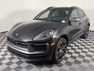 2026 Porsche Macan T's photo