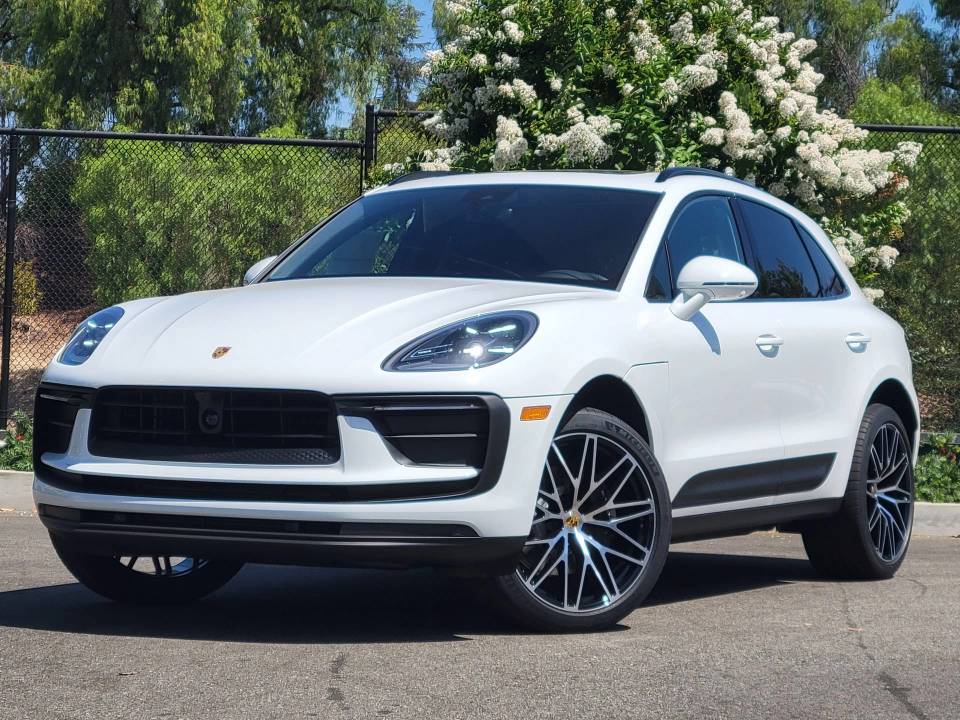 2026 Porsche Macan