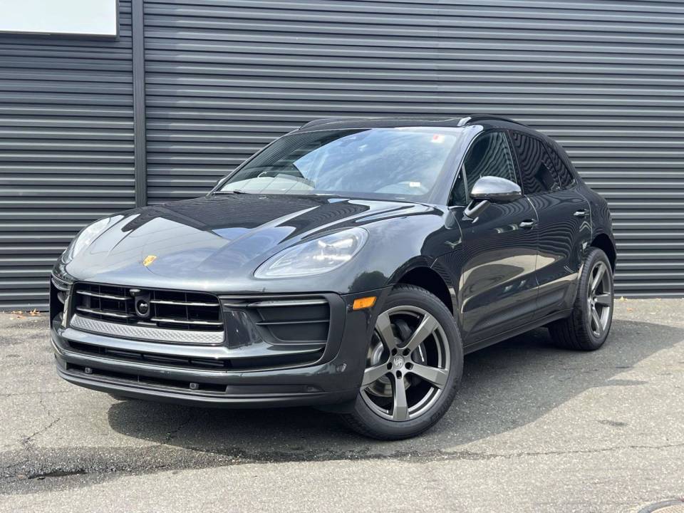 2026 Porsche Macan