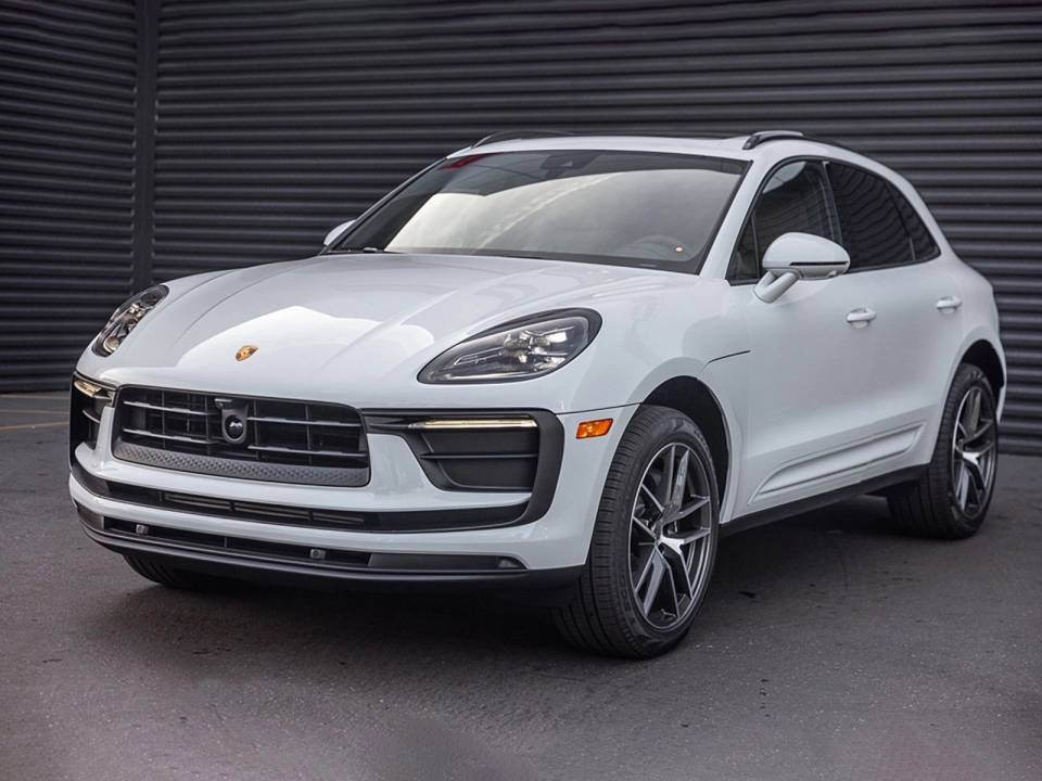 2026 Porsche Macan