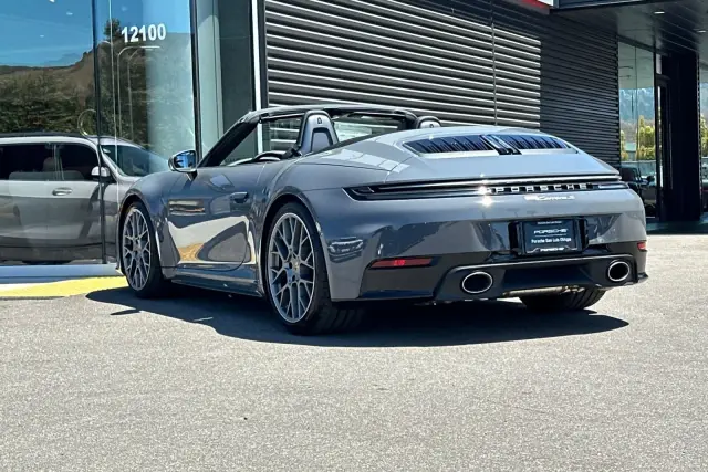 2025 Porsche 911 S - Photo 22