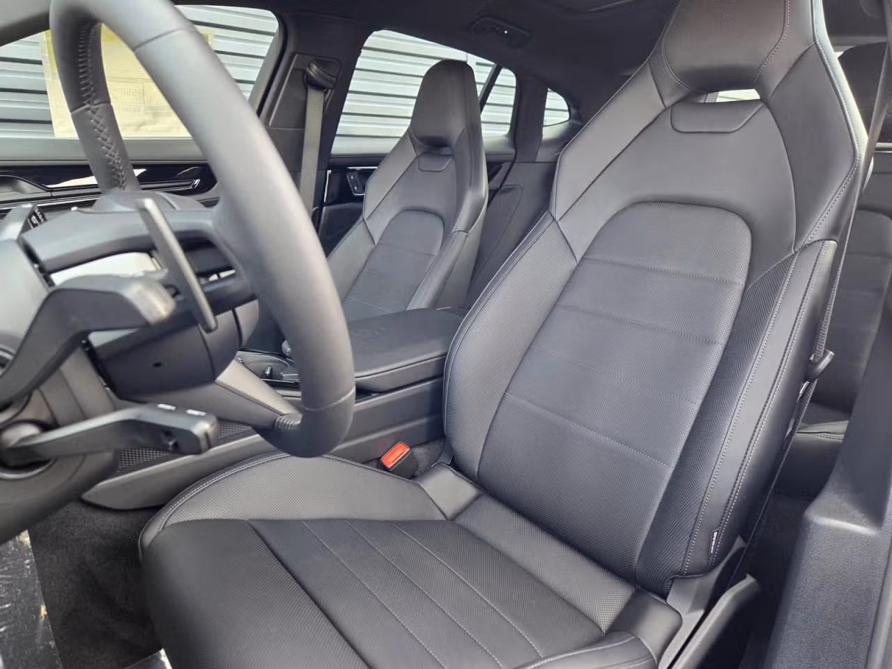 2026 Porsche Panamera 4 E-Hybrid - Photo 36