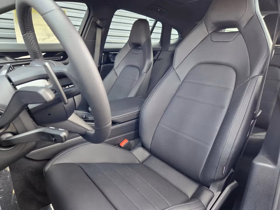2026 Porsche Panamera 4 E-Hybrid - Photo 35