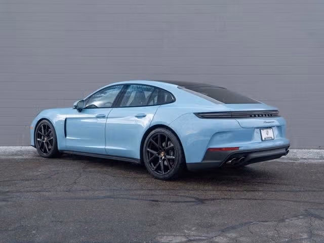 2026 Porsche Panamera Base - Photo 18