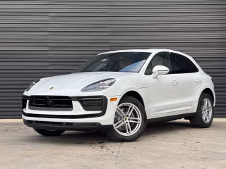 2026 Porsche Macan -'s photo