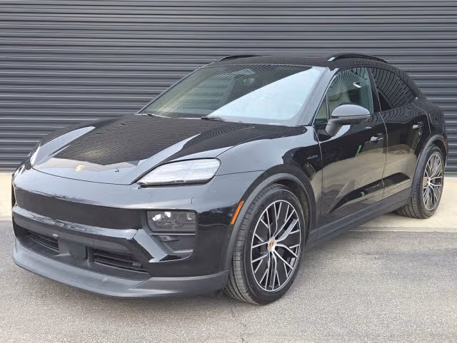 Used 2025 Porsche Macan S with VIN WP1AB2XA0SL151765 for sale in North Olmsted, OH