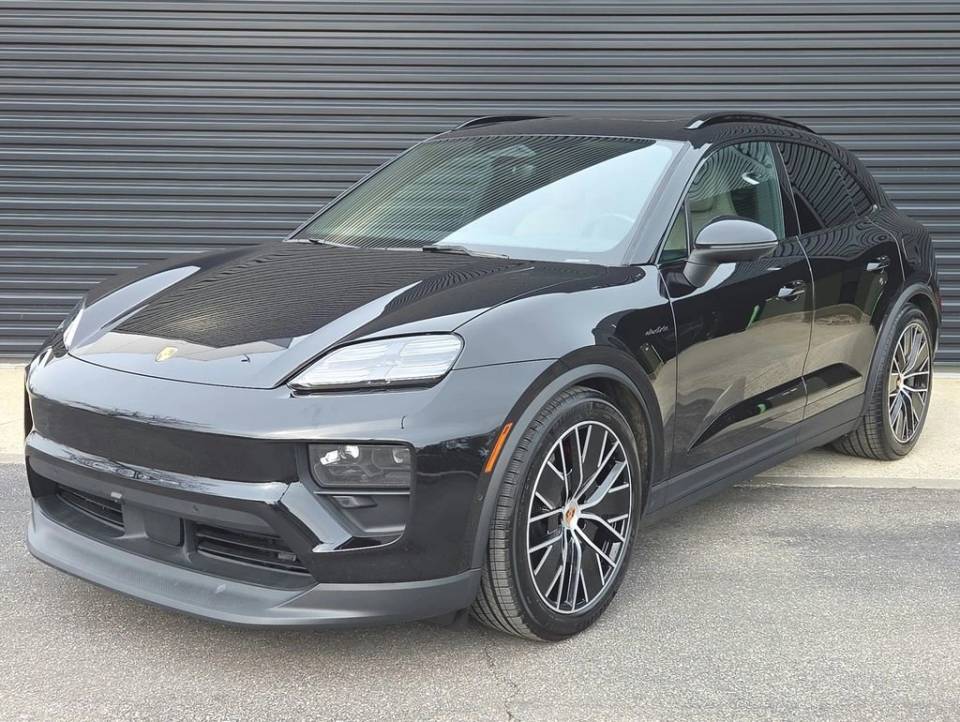 2025 Porsche Macan S