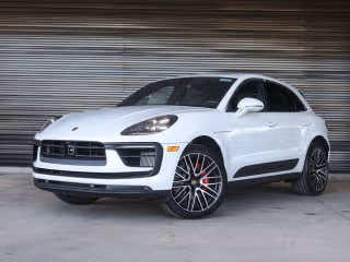 2026 Porsche Macan S's photo