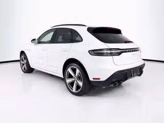 2026 Porsche Macan S - Photo 17