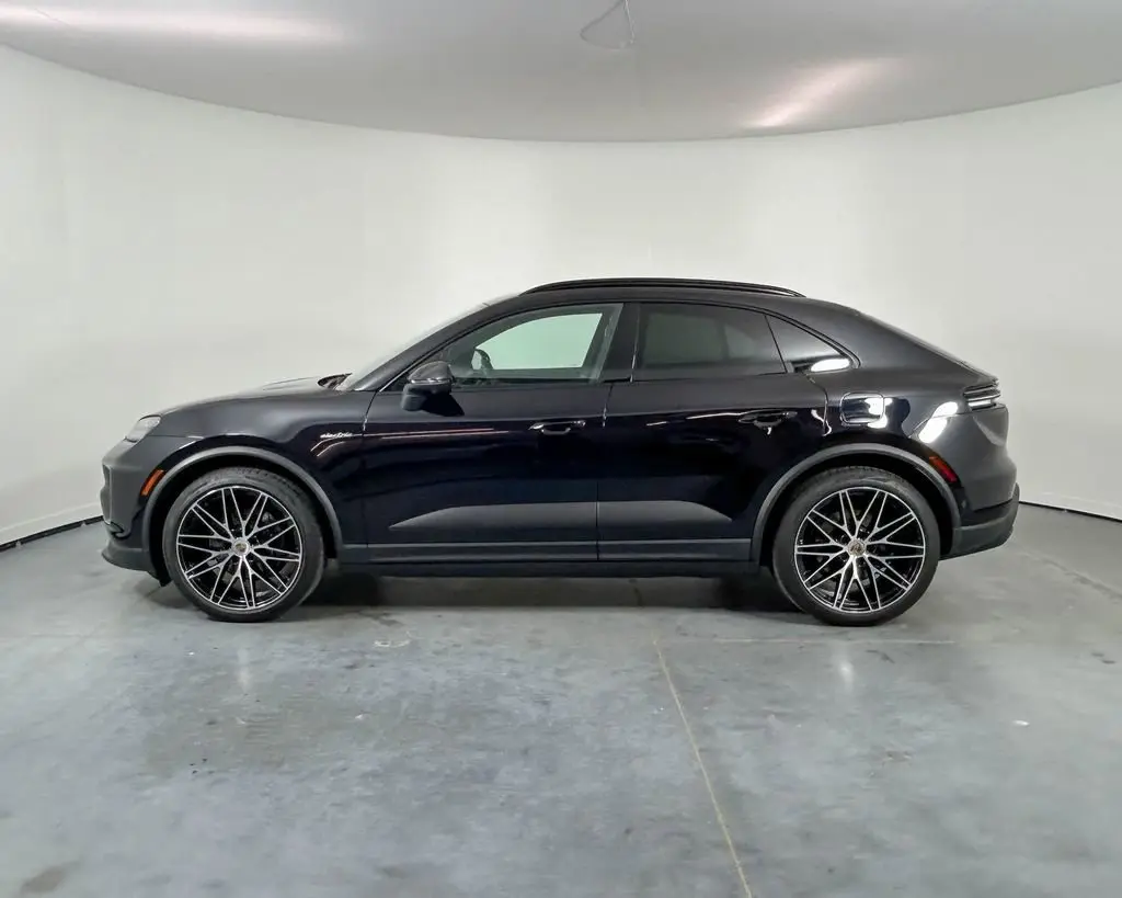 2024 Porsche Macan Base - Photo 16