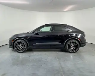 2024 Porsche Macan Base - Photo 13