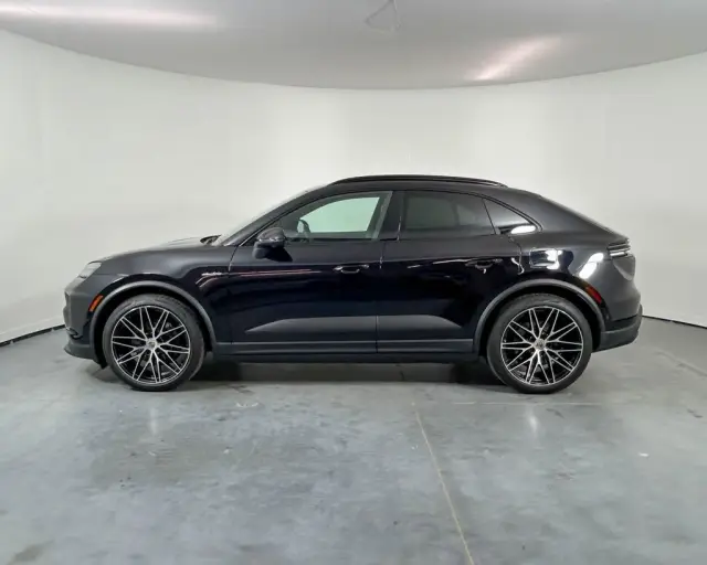 2024 Porsche Macan Base - Photo 14
