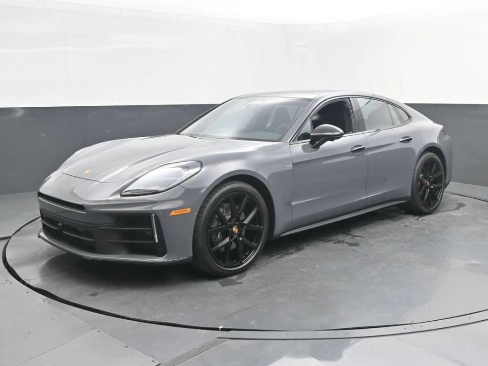 2026 Porsche Panamera Base