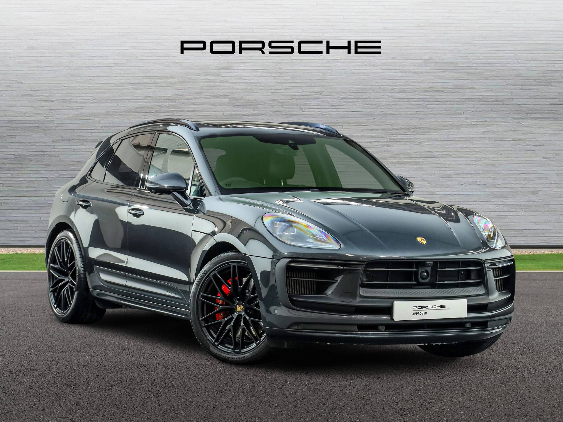 Macan GTS, photo 1 of 30