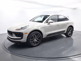 2025 Porsche Macan's photo