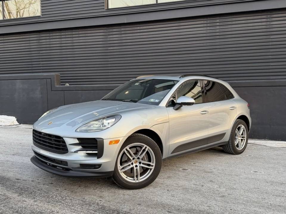 2021 Porsche Macan Base