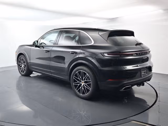 2025 Porsche Cayenne Base - Photo 18