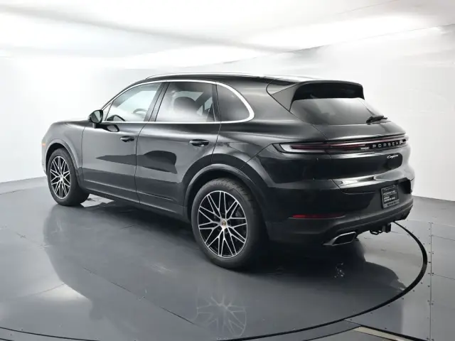 2025 Porsche Cayenne Base - Photo 22