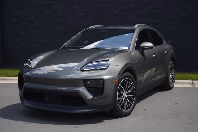 Used 2025 Porsche Macan S with VIN WP1AB2XAXSL154284 for sale in Charlotte, NC