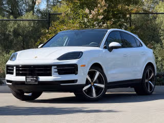 2026 Porsche Cayenne -'s photo