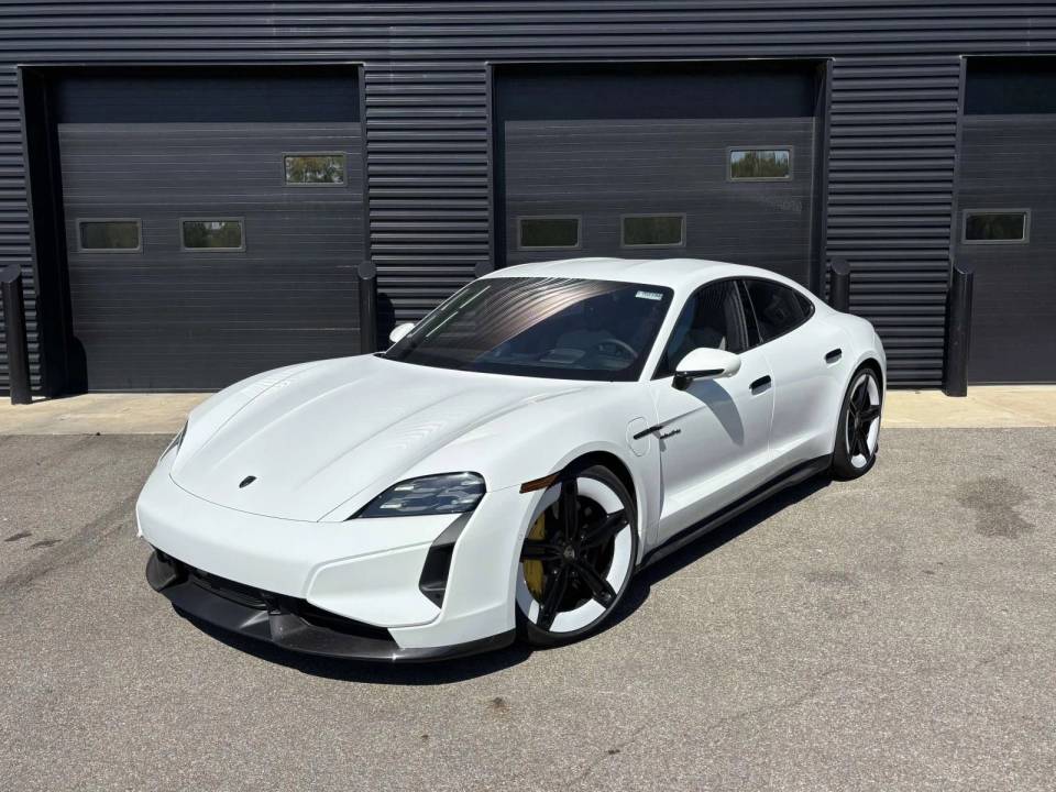 2026 Porsche Taycan