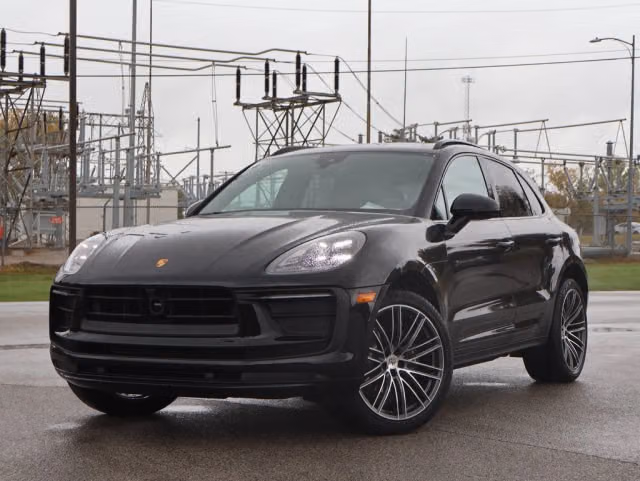 Used 2026 Porsche Macan T with VIN WP1AA2A57TLB02985 for sale in Kansas City