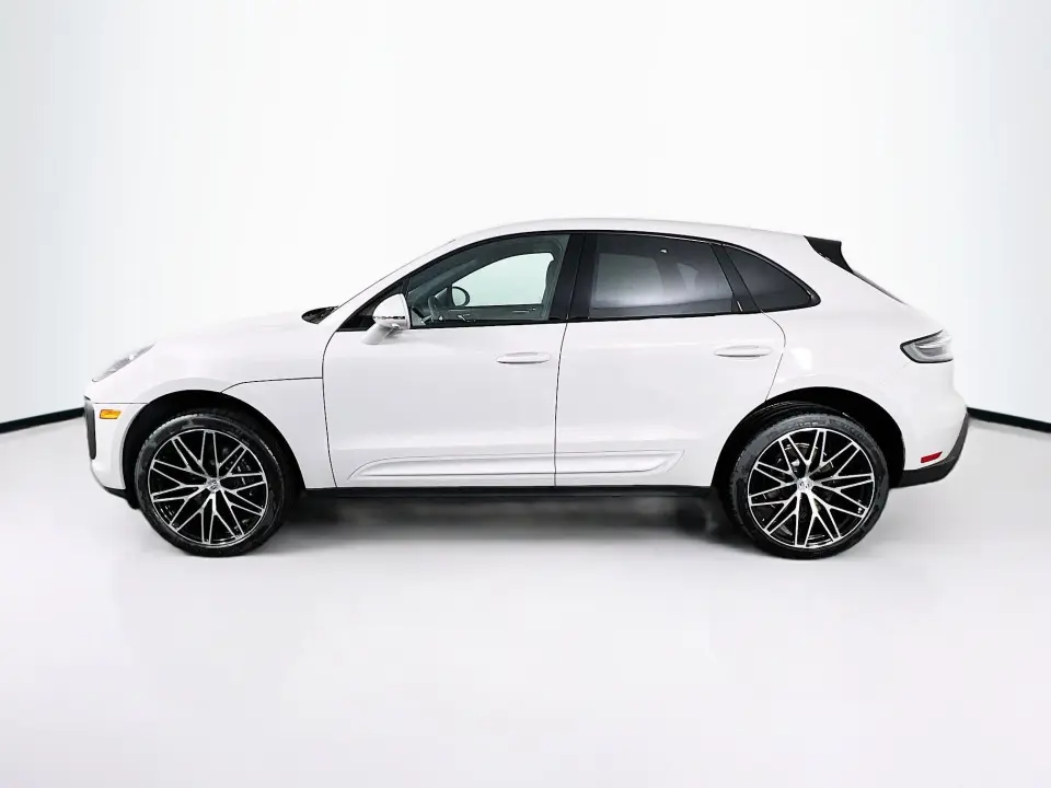 2026 Porsche Macan Base - Photo 15