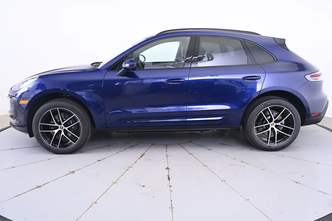 2026 Porsche Macan Base - Photo 16