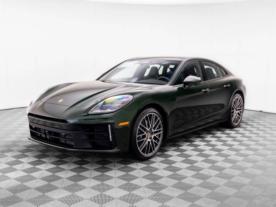 2026 Porsche Panamera