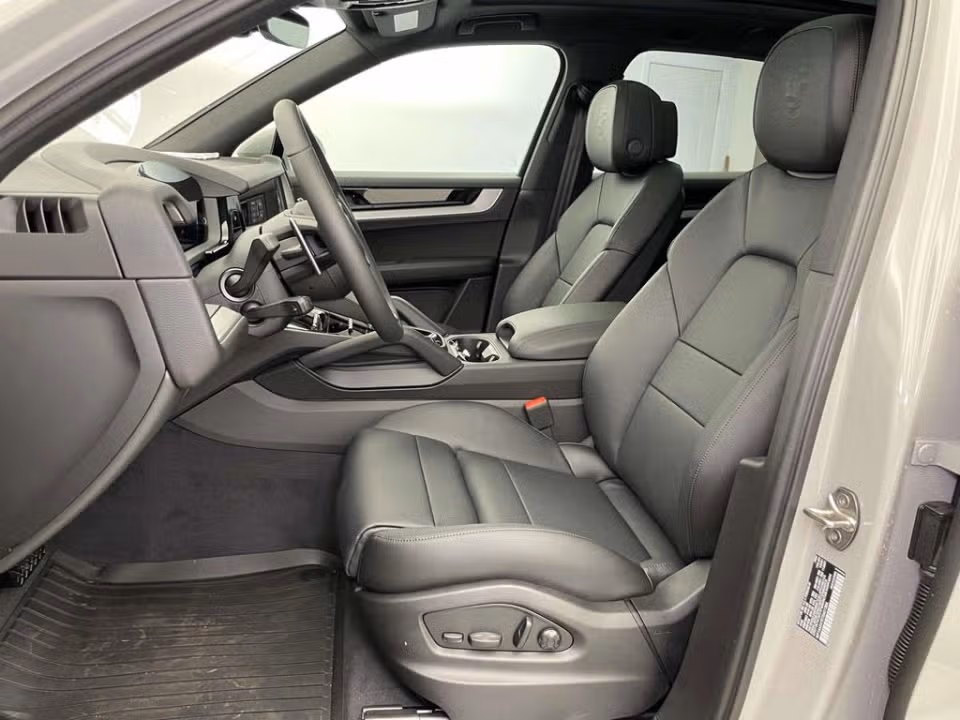 2026 Porsche Cayenne Base - Photo 35