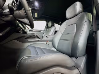2026 Porsche Cayenne Coup E-Hybrid - Photo 33