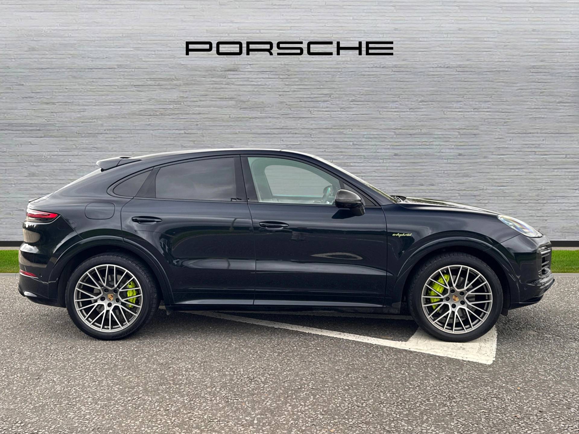 Cayenne E-Hybrid Coupé, photo 2 of 30