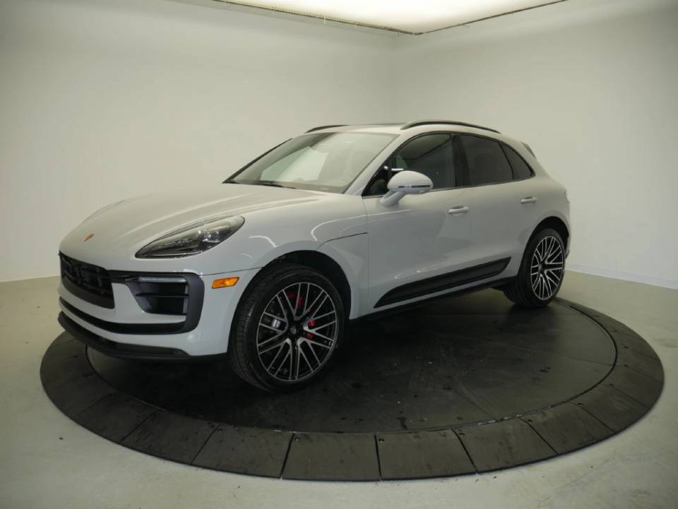 2026 Porsche Macan