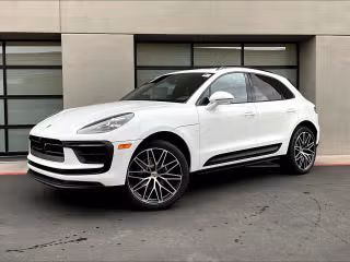 2026 Porsche Macan's photo