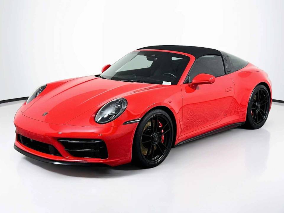2024 Porsche 911 GTS