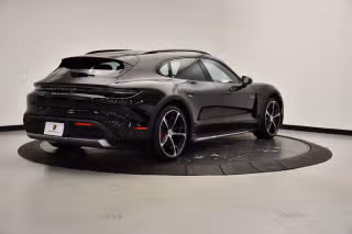 2025 Porsche Taycan S - Photo 33