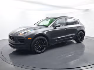 2025 Porsche Macan GTS's photo