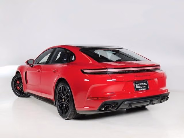 2025 Porsche Panamera GTS - Photo 20