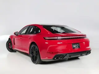 2025 Porsche Panamera GTS - Photo 21