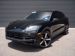2024 Porsche Cayenne -'s photo