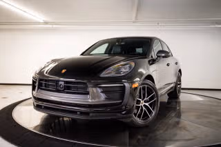 2023 Porsche Macan T's photo