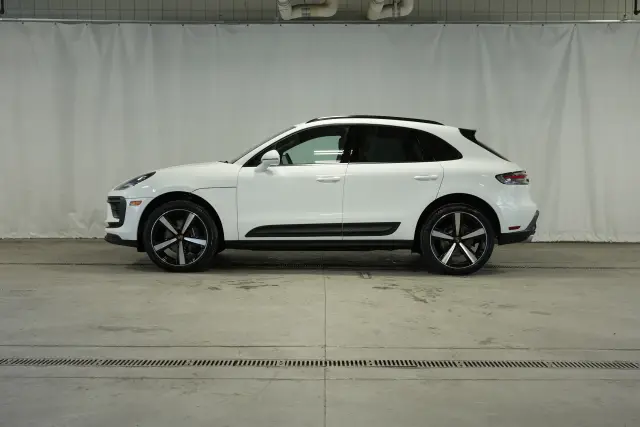 2026 Porsche Macan Base - Photo 14