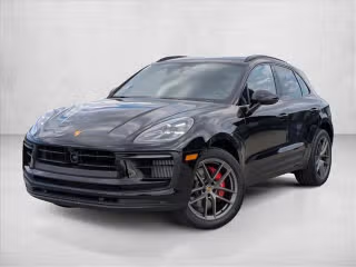 2025 Porsche Macan S's photo