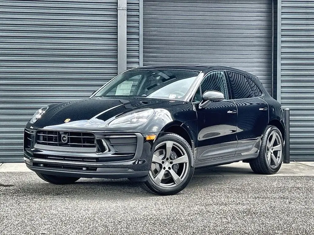 2026 Porsche Macan - Photo 8