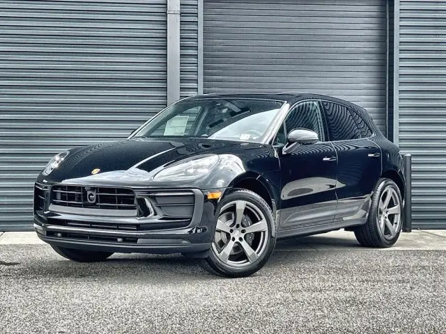 2026 Porsche Macan - Photo 6