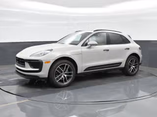 2024 Porsche Macan's photo