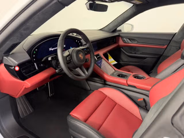 2026 Porsche Taycan GTS - Photo 26
