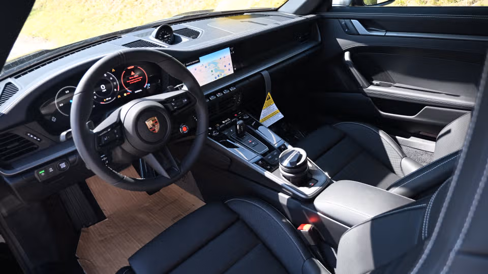 2026 Porsche 911 - Photo 27