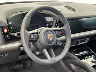 2026 Porsche Cayenne Base - Photo 29